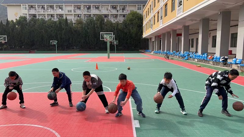 小标题：误区一：片面追求低价课程