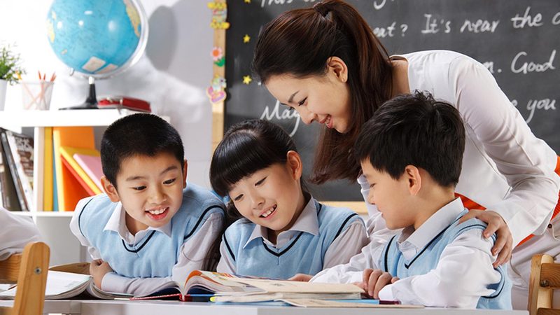 线上还是线下？企业培训师证书考试选择指南**